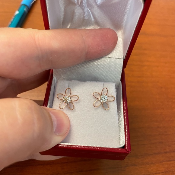 10kt Rose Gold Swarovski Flower Earrings - Picture 2 of 3